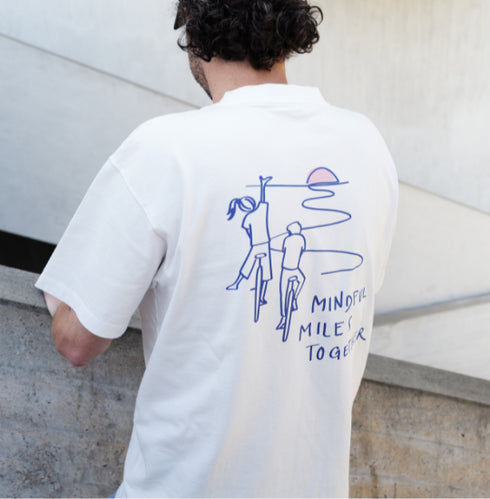 NEW! Graphic T-shirt | Manhattan | Off-White | Unisex