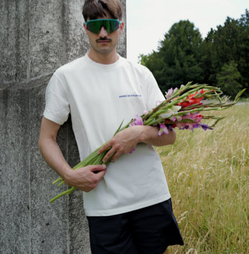 NEW! Graphic T-shirt | Manhattan | Off-White | Unisex